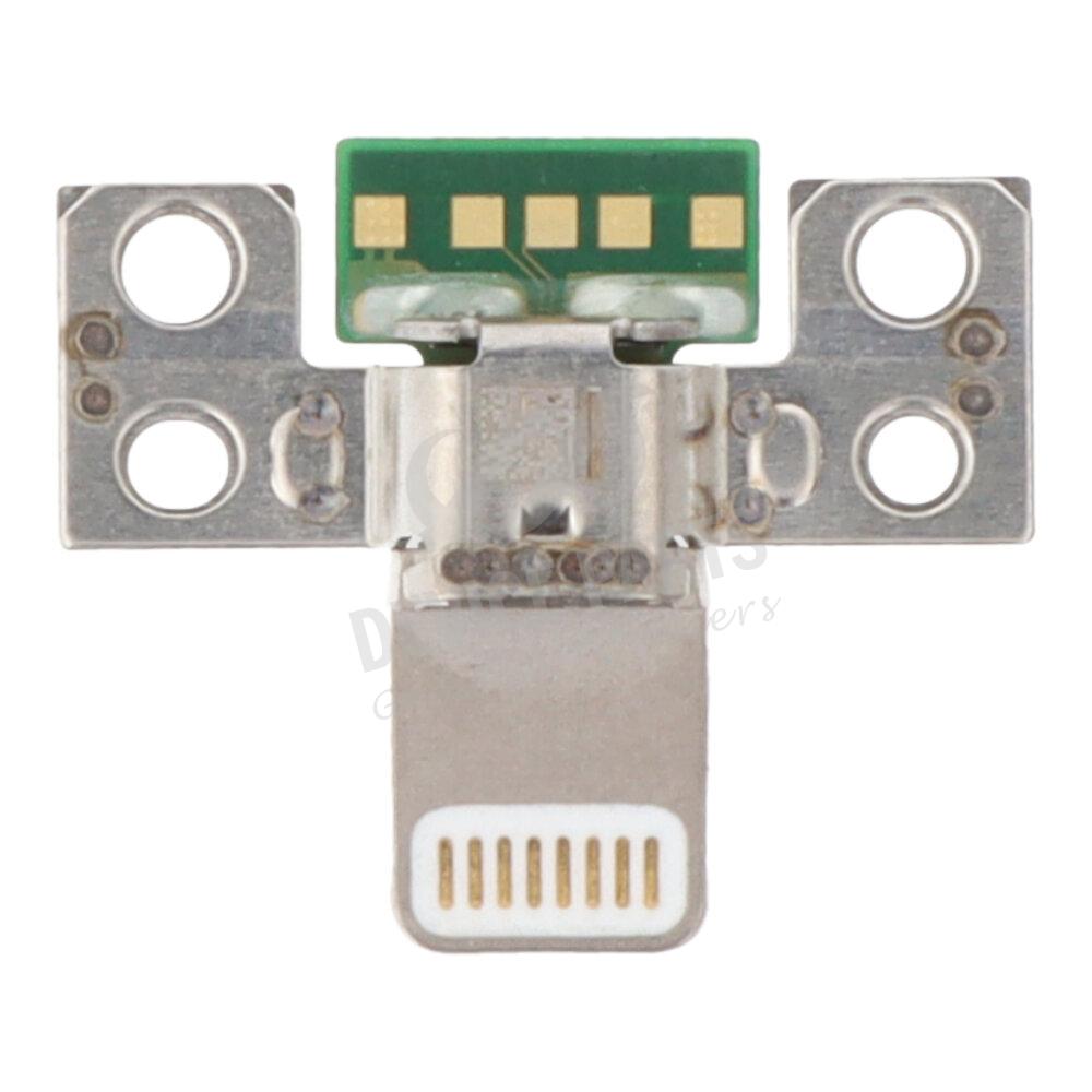 C11B Lightning Connector Port